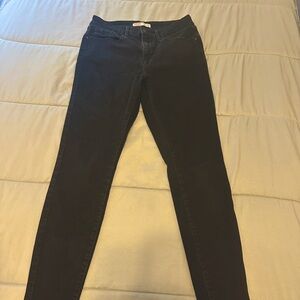 Signature by LEVIS Strauss & Co Mid Rise Skinny Black Size 10 - W30 Women Jeans